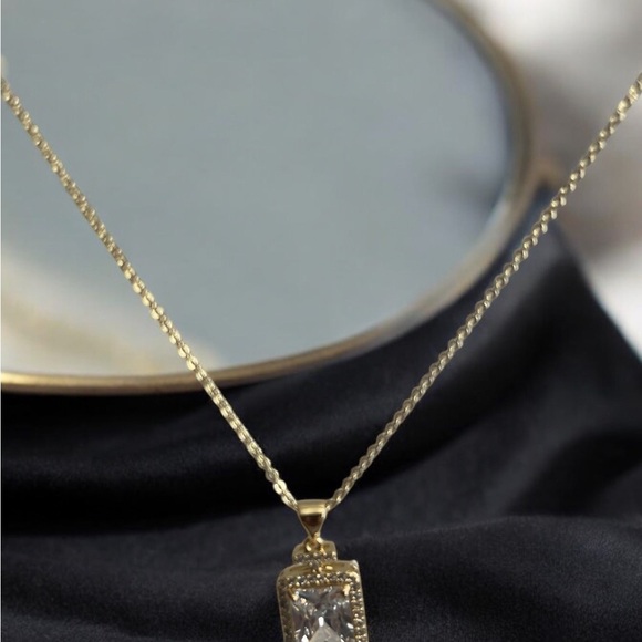 14k GoldElectroplated With Cz Stones Pendant Necklace and Earrings Set - Picture 5 of 7